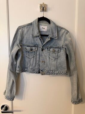 TNA Light Faded Blue Cropped Denim Jacket